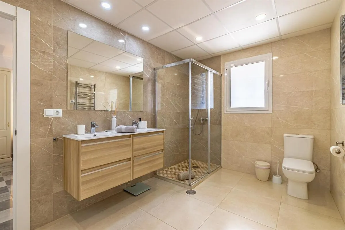 Luxury Villa With Tennis & Pool Malaga