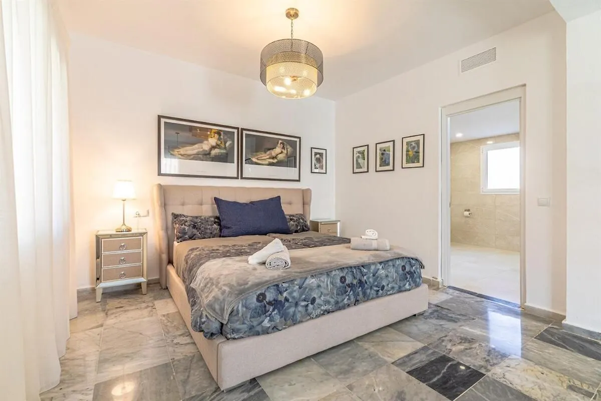 Luxury Villa With Tennis & Pool Malaga 0*,